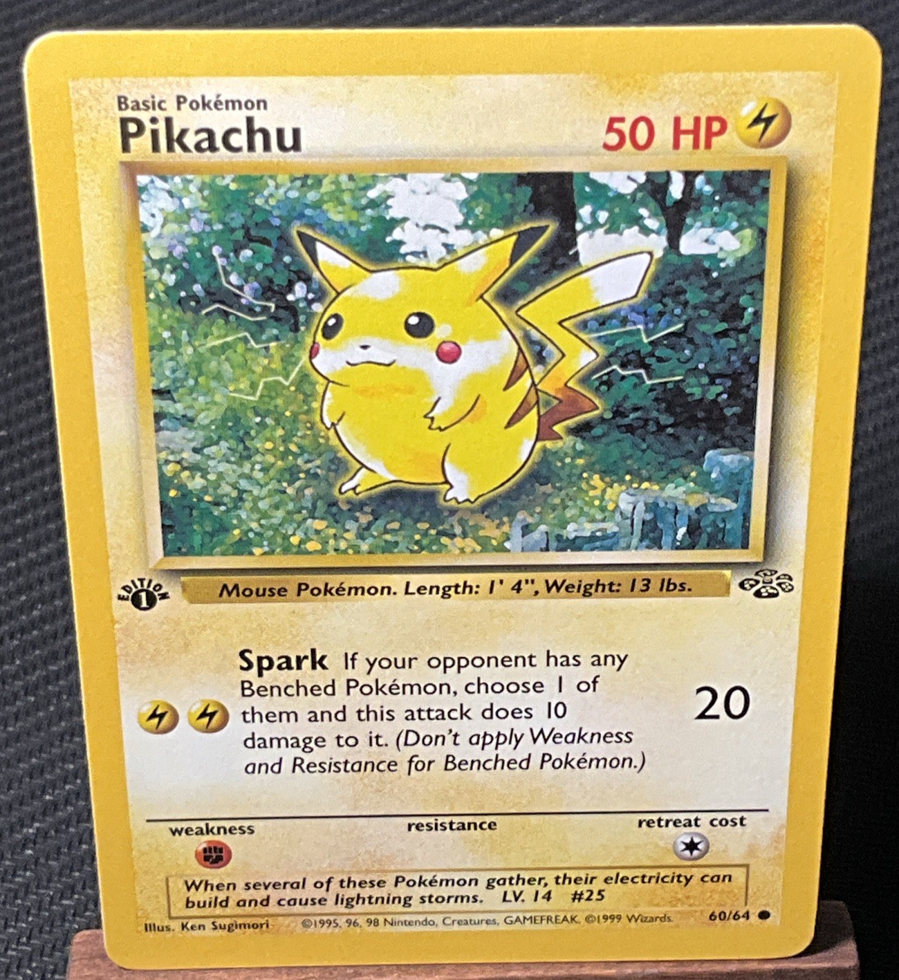 1st Edition Pikachu 60/64 Jungle 1999 Pokémon card NM wizards  of  the coast