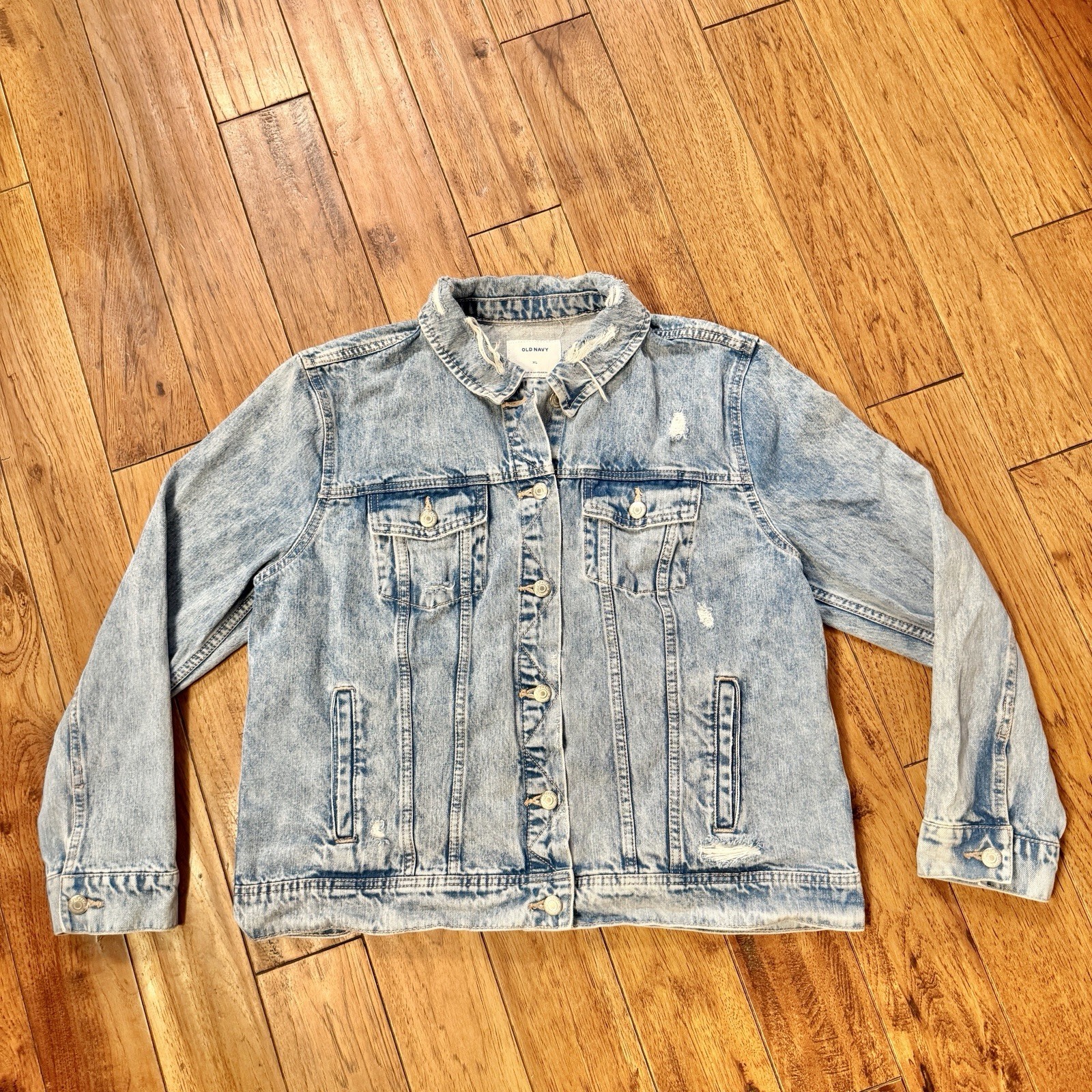 Old Navy Light-Wash Distressed Denim Trucker Jacket Women’s Size XL
