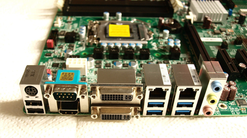 Mainboard DFI MB630-CRM (ATX) mit ATX-Blende / ATX shield; neuwertig / near mint - Bild 4 von 5