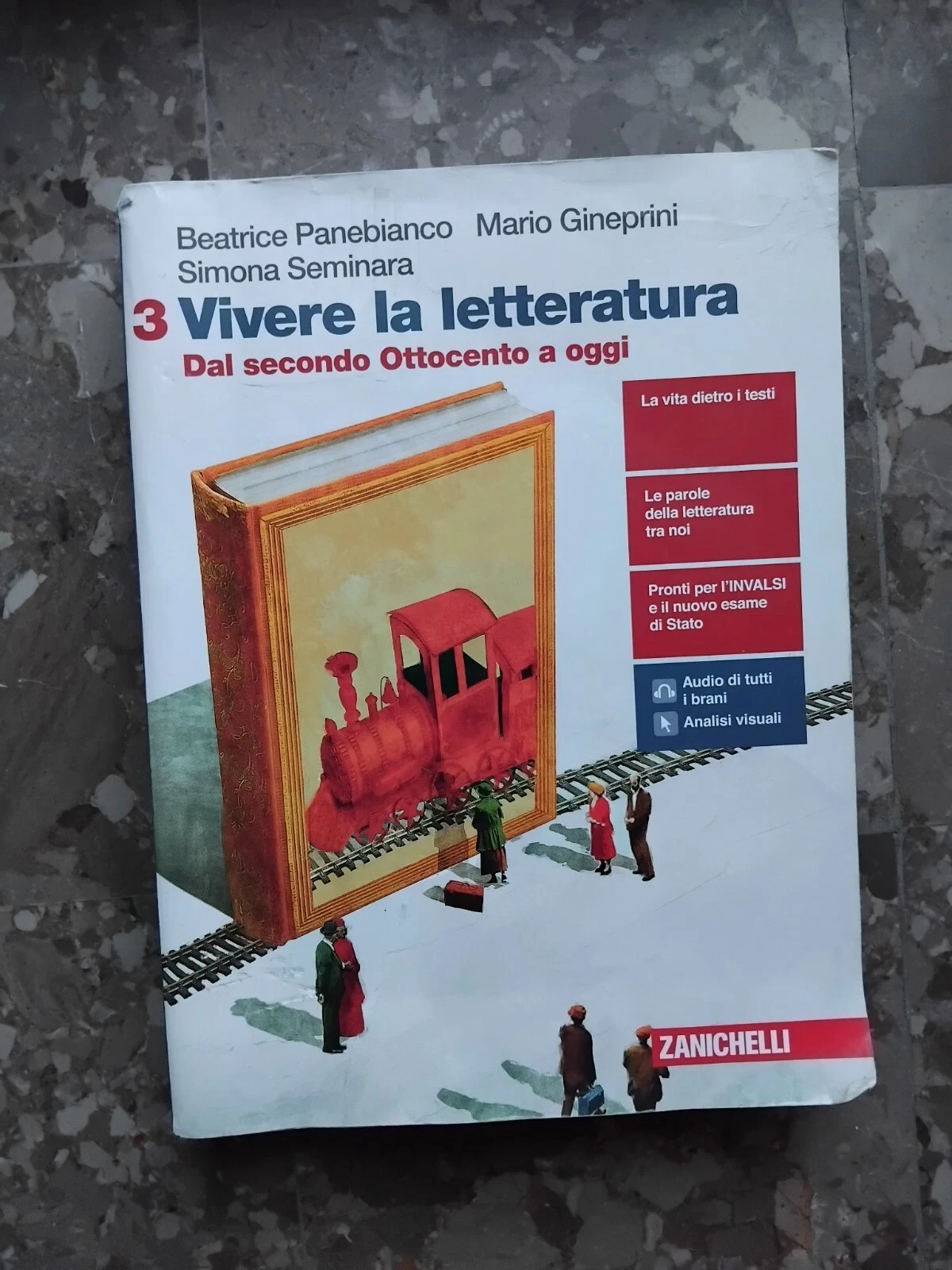 Foto 1 di 2