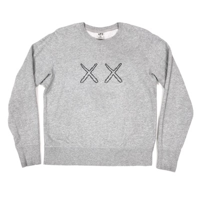 kaws sweater uniqlo