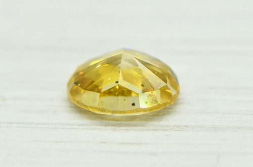 Diamante suelto de forma ovalada elegante naranja amarillo 1,01 quilates certificado VS2 mejorado - Imagen 6 de 9