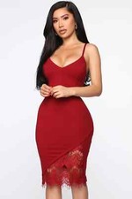 NEW Fashion Nova Nessa Lace Trim Midi Burgundy Dress Size Medium ~ NEW WITH TAGS