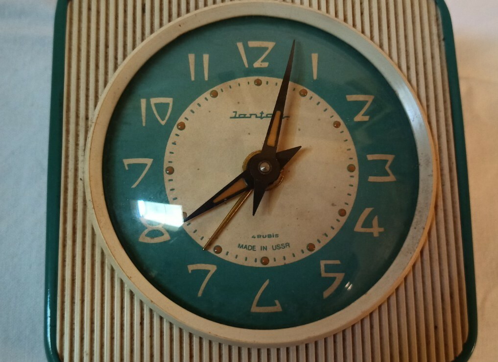 Réveil Jantar vintage 1970 Sovietique URSS ARMAPB