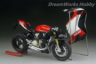 AwardWinner Built Tamiya 1/12 Ducati 1199 Panigale S Tricolor