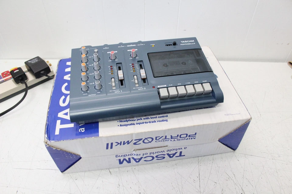 Tascam Porta02 MkII Ministudio Analog Cassette Recorder 4 Spur