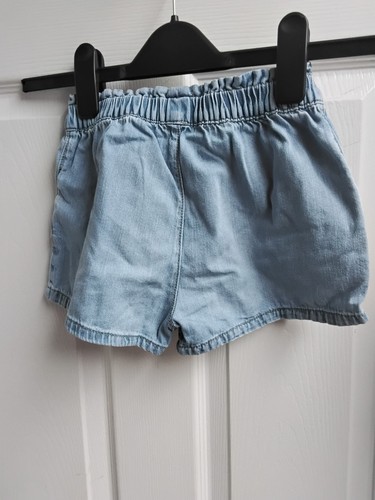F & F Girls Summer Shorts Aged 5-6yrs - Picture 2 of 2