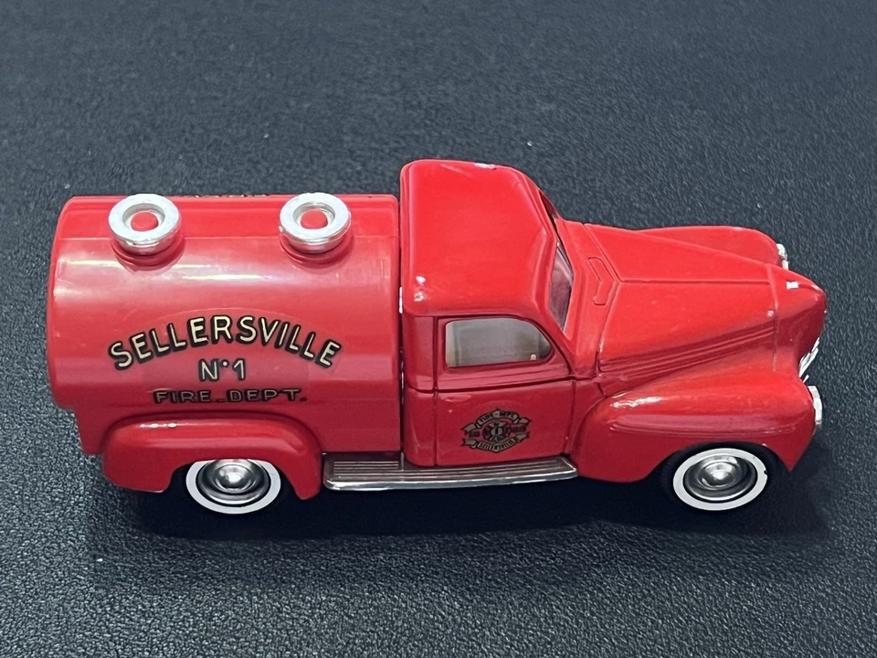 Solido 1950 Dodge Pompier Sellersville Fire Department" 1/43 Scale Diecast - Image 4 of 4