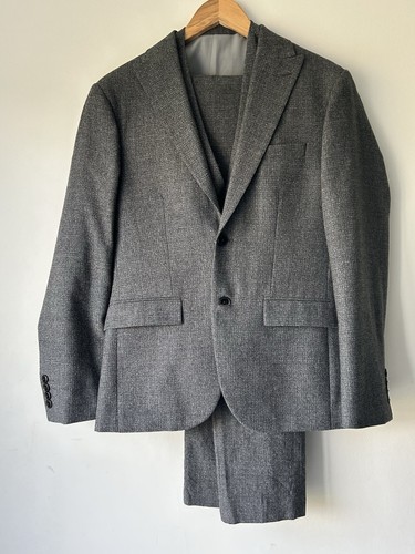 DKNY Mens 3 Piece Grey 38s Suit, Jacket 38S Trousers 32/29 SLIM FIT WEDDING PROM