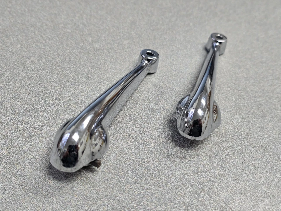 NICE PAIR USED ORIGINAL GENUINE PORSCHE 356 356A CHROME WINDOW WINDER CRANKS #4 - Изображение 2 из 4