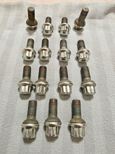 Mercedes-Benz Kugelbundschrauben 16 Stück für Alufelgen M14x1,5mm (W221 etc.) Mercedes-Benz Kugelbundschrauben 16 Stück für Alufelgen M14x1,5mm (W221 etc.)