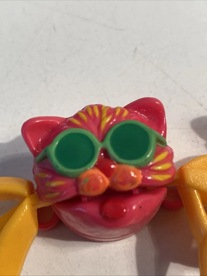 Cat Zooks Bow Biters Vintage Brookside 1989 Suporte de cadarço neon trava de renda - Imagem 3 de 4