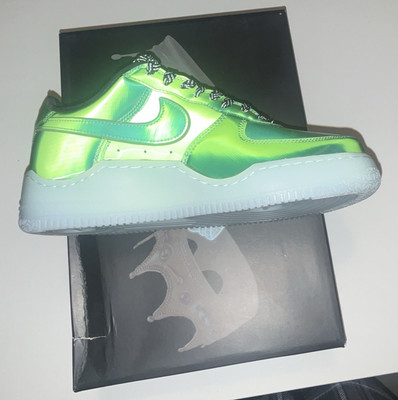 Nike Air Force 1 Premium Low Lebron James LA Voltage Green IQ5368-300