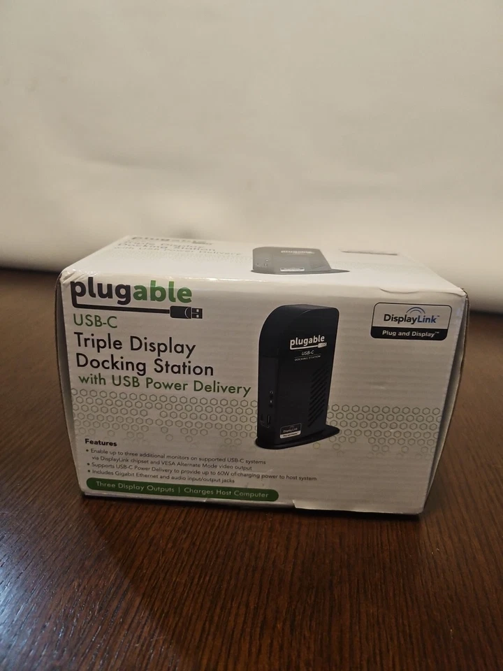 Plugable USB-C Triple Display Docking Station w/ Charging Support Power Delivery - Image 4 of 4
