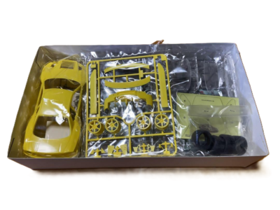 TAMIYA 1/24 NISSAN PENNZOIL NISMO GT-R (R34) Plastic Model Kit
