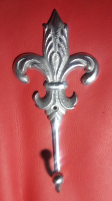 Fleurs de Lys Decorative Wall Coat Hook Antique Silver Look - Cast Metal 7'' NIB
