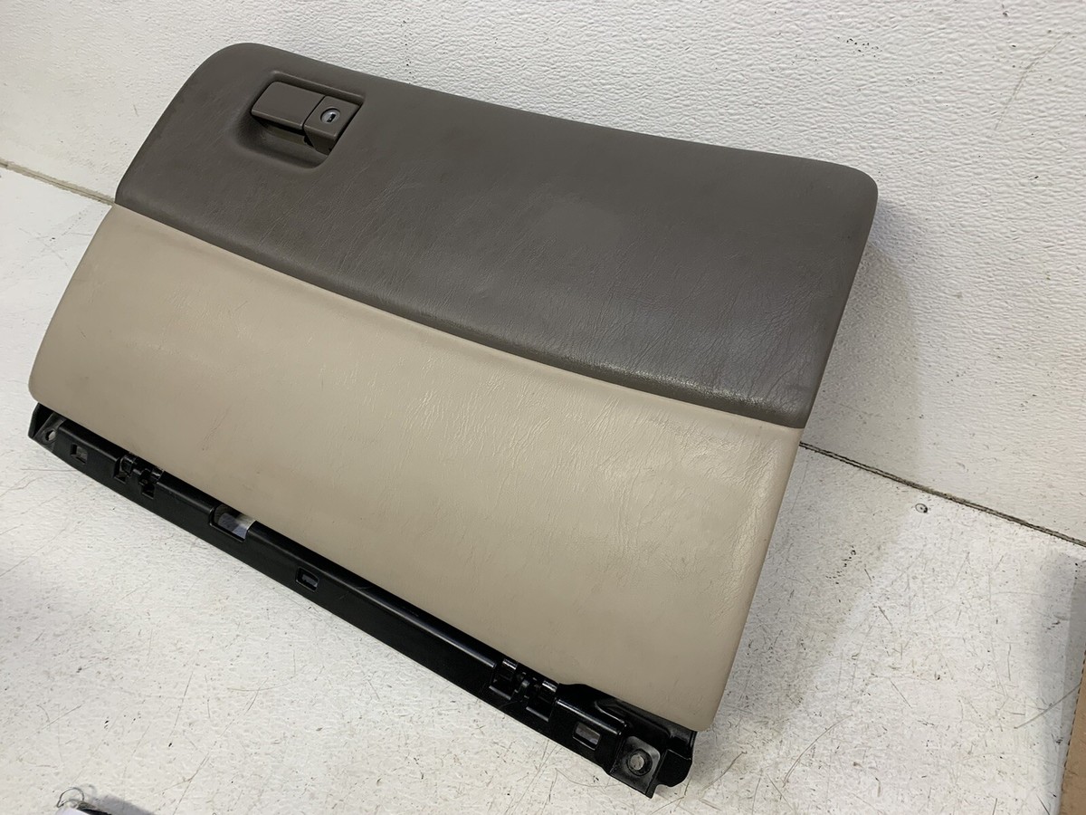 1998-2000 Lexus GS300 GS400 glove box glovebox compartment door