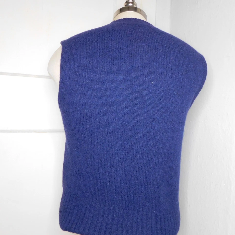 vtg Pebble Beach Men's Large Navy Sweater Vest Wool Blend Pullover V Neck - Image 3 of 4