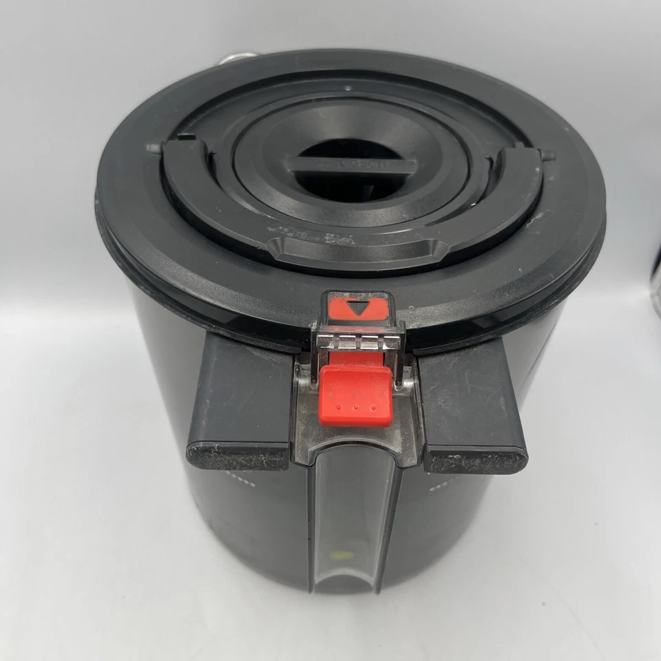 Bosch BGS5225AU/01 Dust Bin and Filter Vacuum #153 - Image 3 of 4