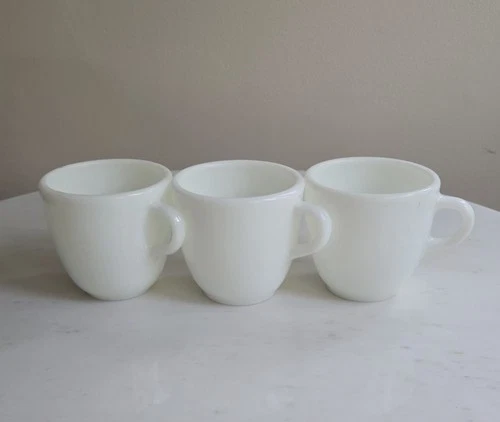 Vintage Thick Pyrex White Milk Glass Coffee Tea Cup Mug Plain 3.5 in. Set of 3