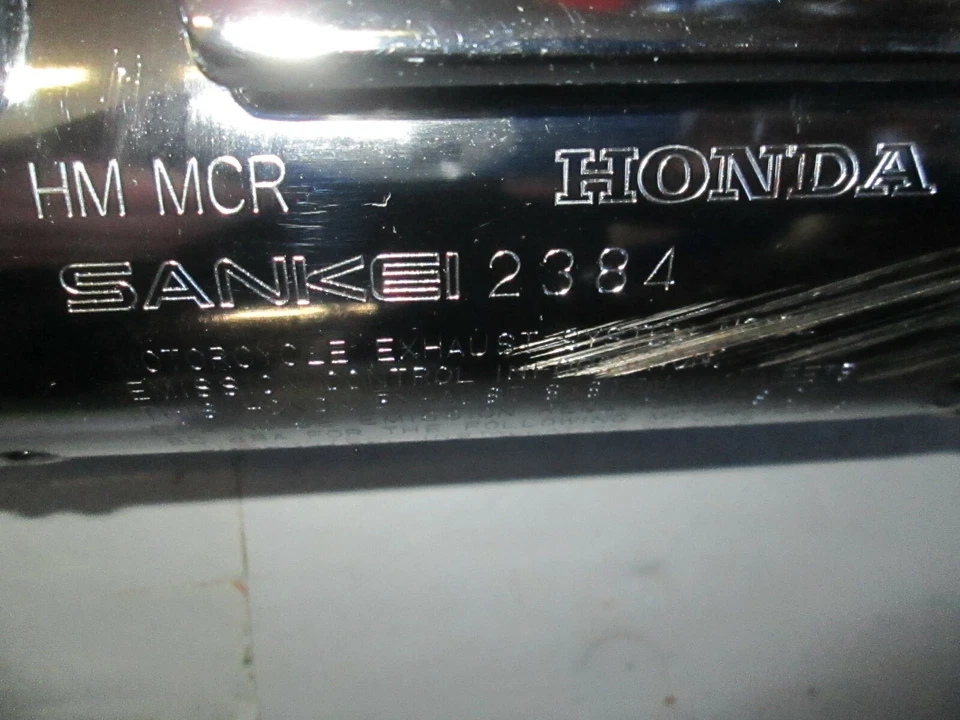 Honda 2001  - 2007 VT750DC SHADOW SPIRIT FRONT MUFFLER ASSEMBLY 18310-MCR-A01 - Image 3 of 4