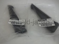 8033101P00 Genuine Nissan Rubber Front Door Corner RH 80331-01p00