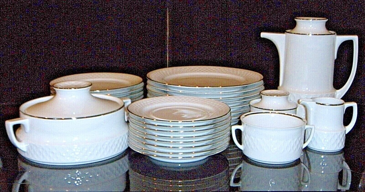 Vintage SCHIRNDING BAVARIA SCG54 Embossed White China with