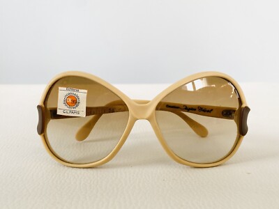 Lunette de soleil Butterfly matt Création JACQUES DUVAL Vintage 70s New Old Stock