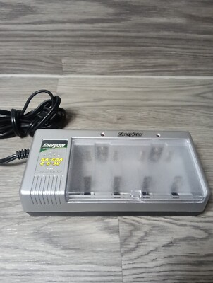 Energizer rechargable Station(AAA,AA,C,D,9V)  Pre-owned