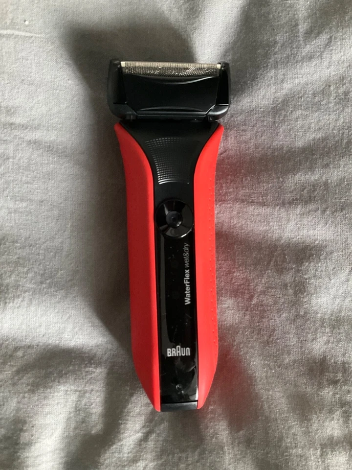 BRAUN WATERFLEX WF2S RED/ORANGE WET/DRY CORDLESS MENS FOIL SHAVER KIT TYPE 5760 - Image 2 of 4