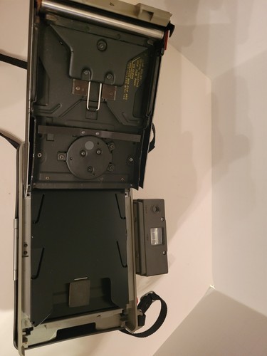 Vintage Polaroid Automatic 330 Land Camera - ungetestet, sauber..for parts.. - Bild 6 von 12