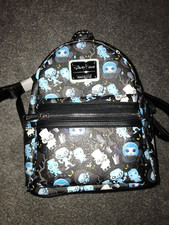 New Disney parks Haunted mansion 3 hitchhiking Ghosts Leota loungefly back pack