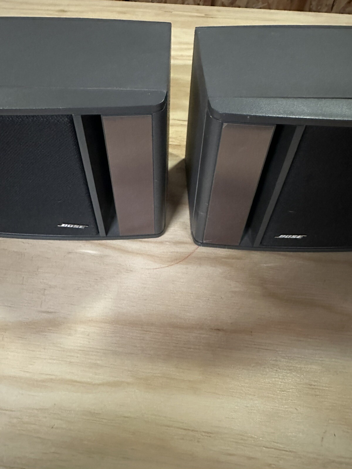 Bose Model 141 Stereo Bookshelf Speakers (Pair)