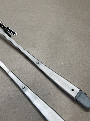 80-92 Fleetwood Brougham Wiper Arms OEM ANCO Roadmaster Caprice (2) GM B Body - Picture 4 of 11