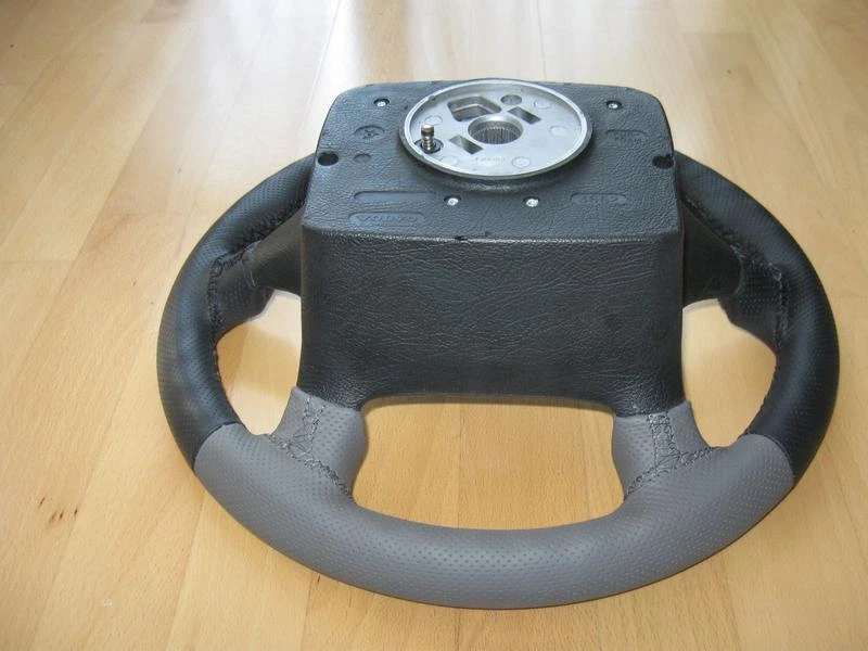 Lenkrad Lederlenkrad für Volvo 850 S60 S40 u.a. Volvo mit Leder neu beziehen - Bild 3 von 3