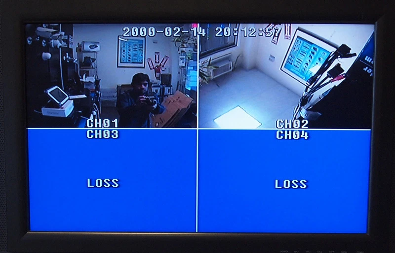 Evertech  4 CH Quad Processor CCTV Security Camera Video Screen Splitter Switch - Image 4 of 4