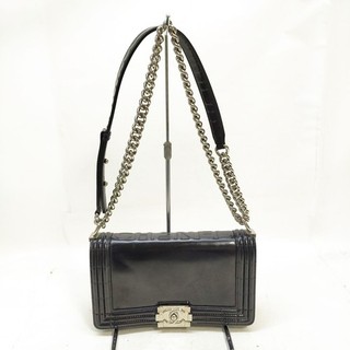 Chanel Shoulder Bag Boy Chanel Black Patent leather 463604