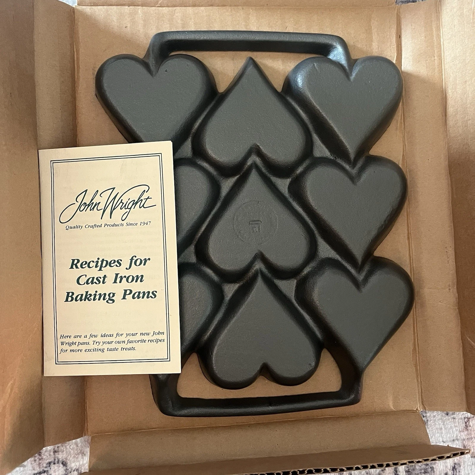 NIB VINTAGE Classic Gourmet John Wright Sweetheart Cast Iron 9 Heart MuffinMolds
