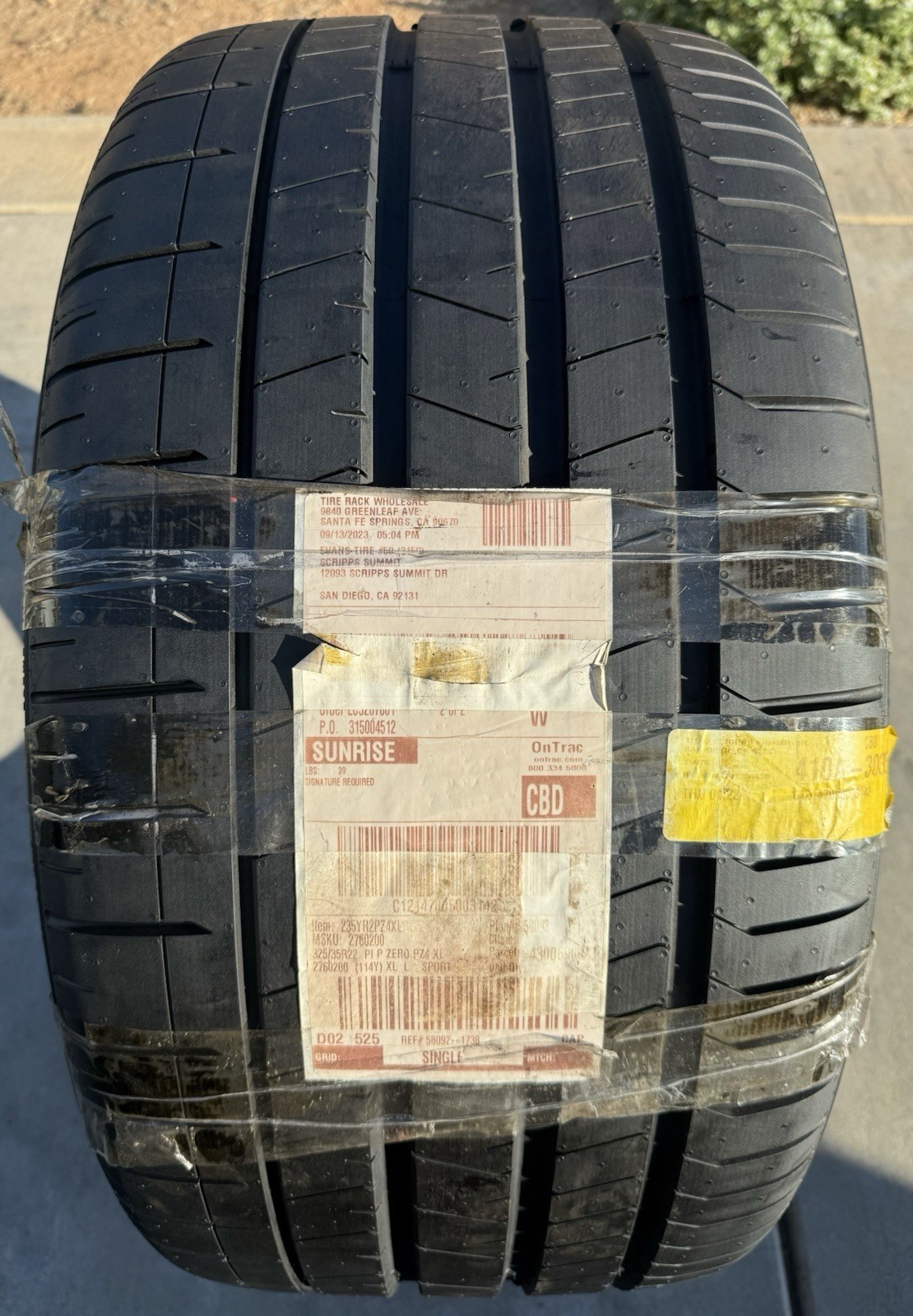 TWO BRAND NEW 325/35ZR22 114Y Pirelli P Zero PZ4 Sport L Lamborghini Urus Tires