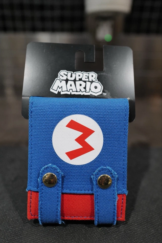 Cartera de lona Nintendo Super Mario logotipo de Mario azul rojo doble pliegue con licencia OSFA nueva Foto 3 de 4