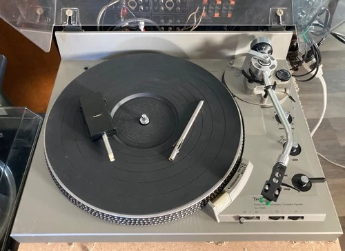 Technics SL-1950 Direct Drive Turntable - serviced with all 3 spindles