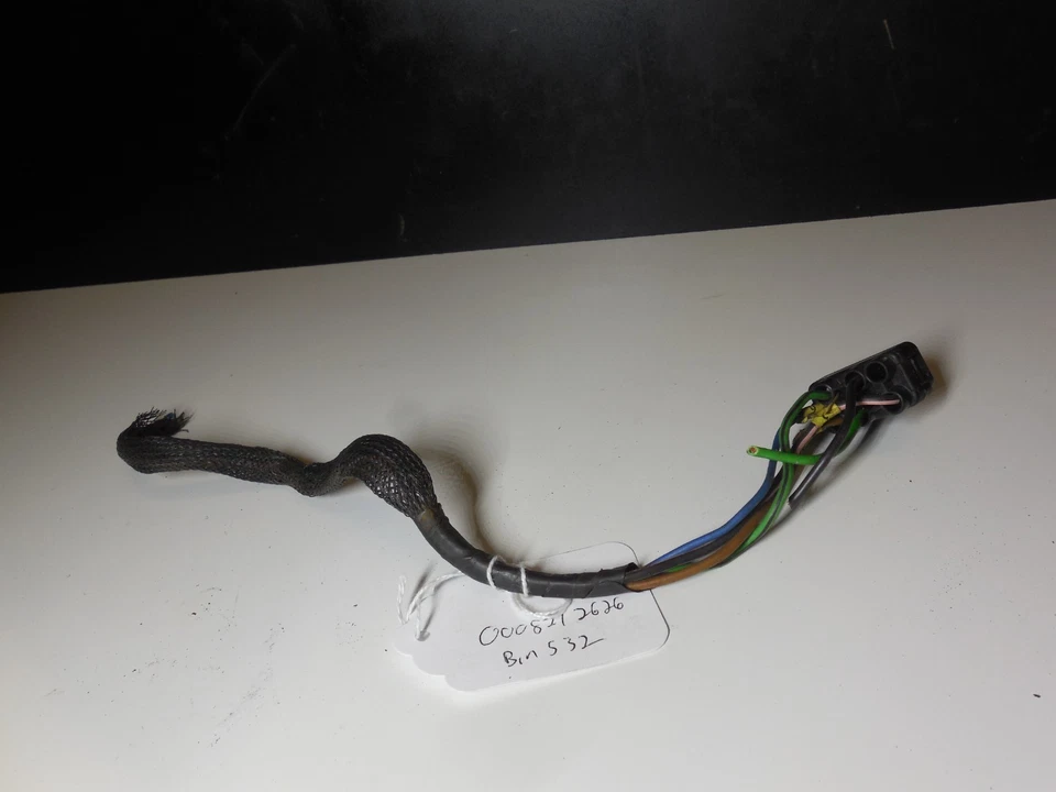 Window Motor Wire Connector Plug 0008212626 84-93 Mercedes Benz W201 190D 190E - Image 4 of 4