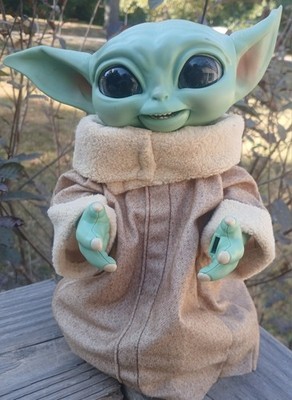 Star Wars Galactic Snackin Grogu Animatronic Toy Figure 9'' Tall