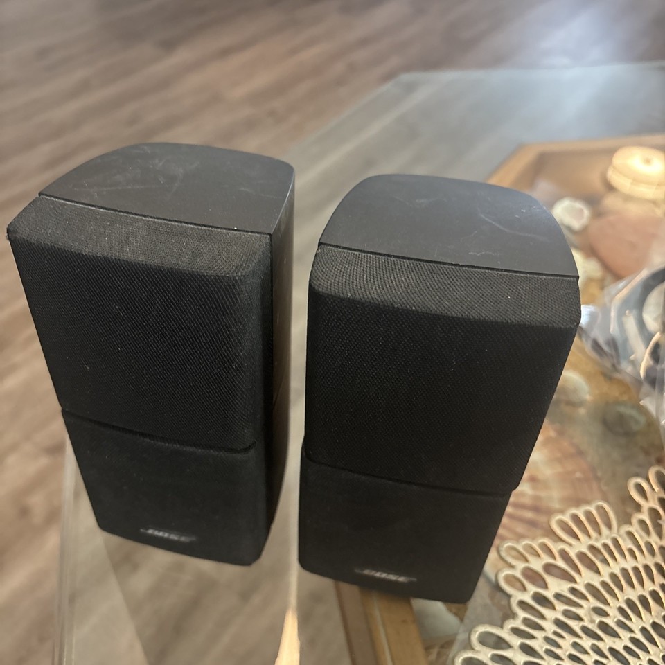 Lot De 2 Enceintes Bose Double Cube - Acoustimass / Lifestyle - Pour Pièces Ou Réparation