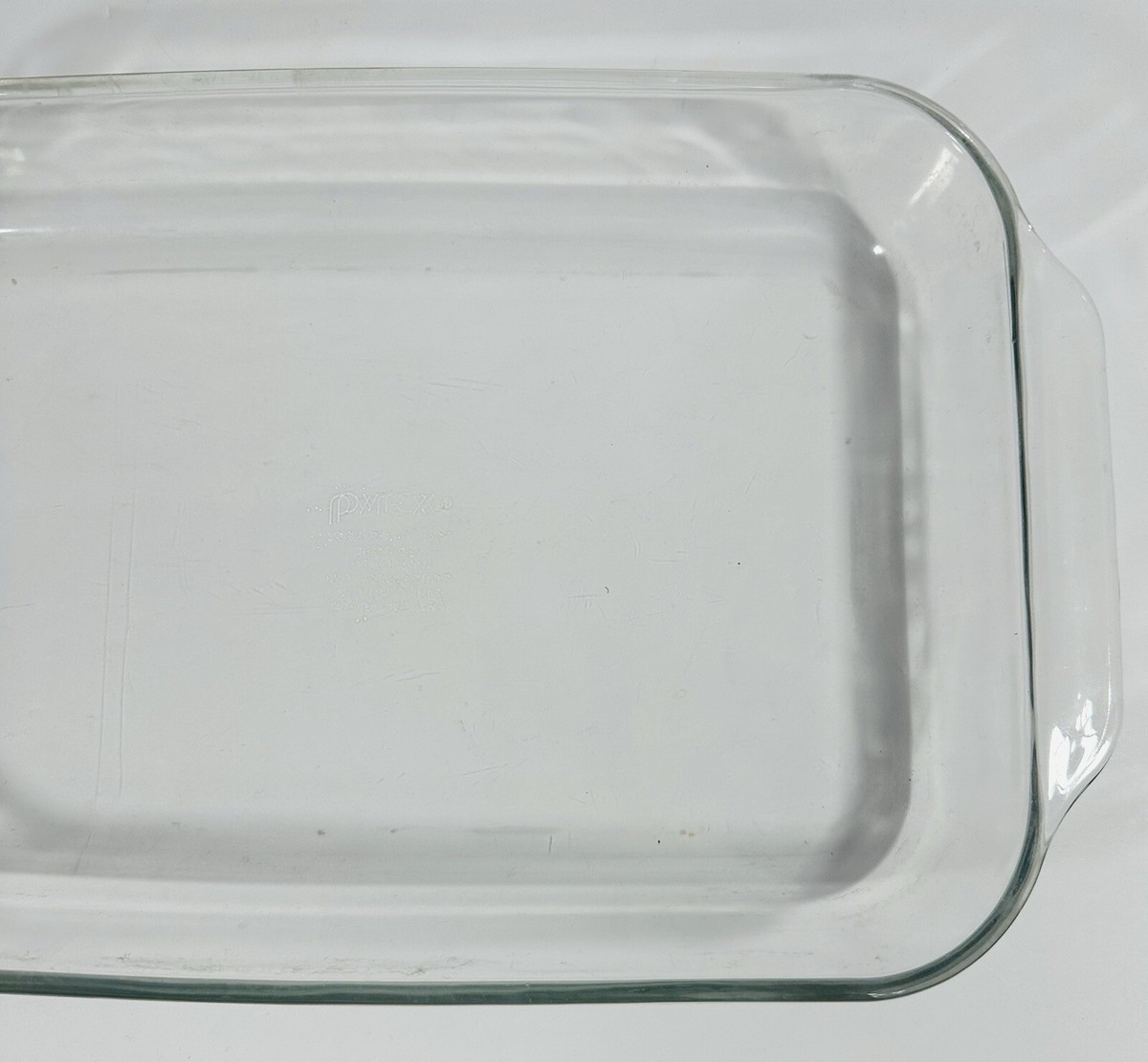 Pyrex Glass Baking Casserole Dish 3qt / 2.8L Handles #233 Clear