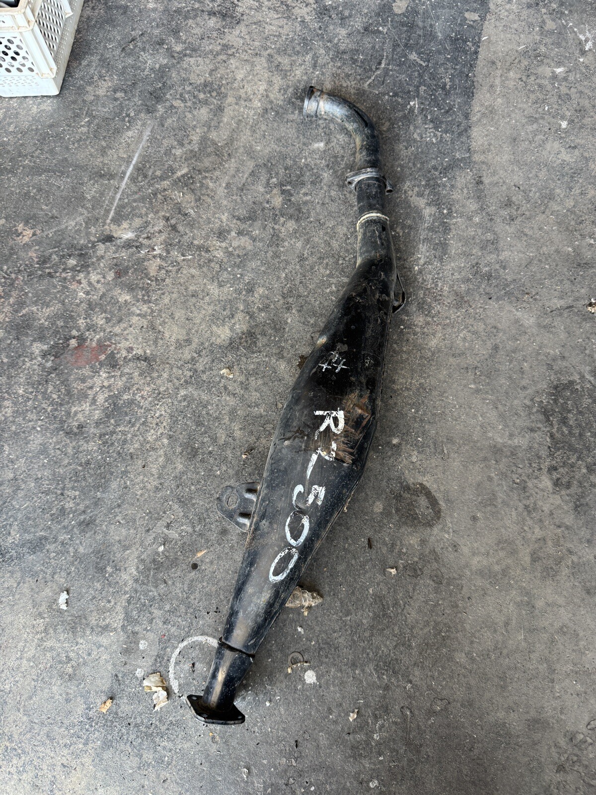 Yamaha RZ500 RD500LC RD500 Expansion Chamber Exhaust Oem Original Genuine 1GE-4