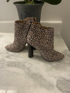 qupid leopard booties