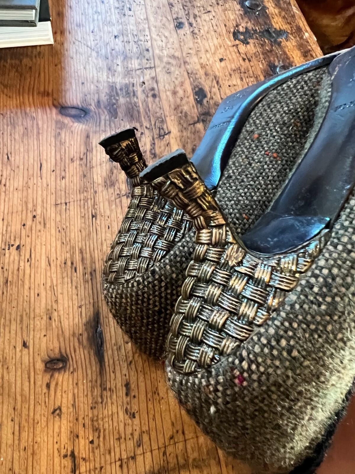 Authentic Prada Tweed Pattern Bow Accent Pumps - … - image 4