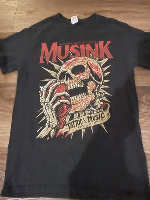 Travis Barker 2016 MUSINK Tattoo & Music Festival T-Shirt Mens Small Snoop Dogg