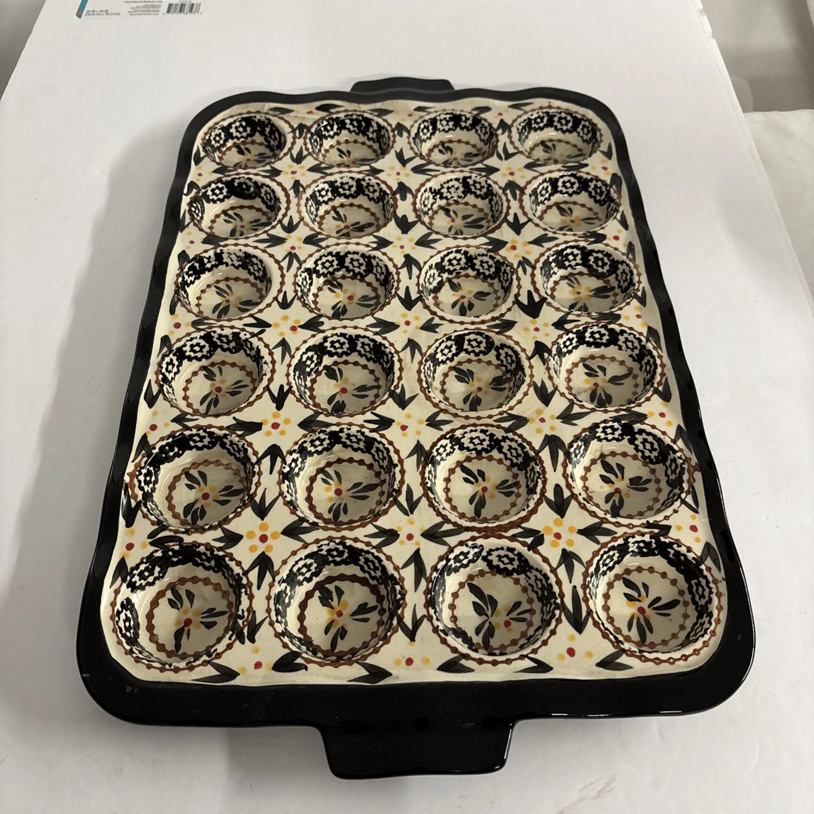 Temptations by Tara Old World Black Bakeware 24 Mini Muffin - Cupcake Pan
Opens in a new window or t